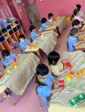 折り紙遊び〈２歳児〉 令和３（2021）年３月９