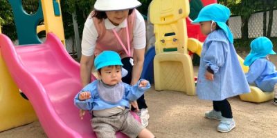 園庭遊び 〈１歳〉令和７（2025）年６月12日
